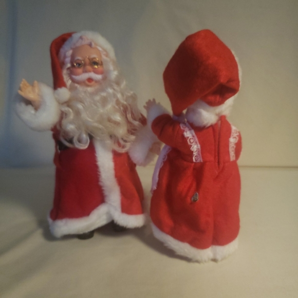 Vintage Santa and Mrs. Claus Figures - Picture 3 of 7